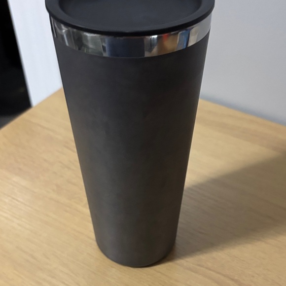 Hydro Flask 22oz Insulated Dark Grey Tumbler - Picture 3 of 7